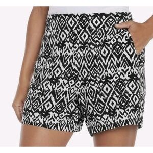 New Women's Wildfox Short Black and White  Medium 5 Inch Inseam